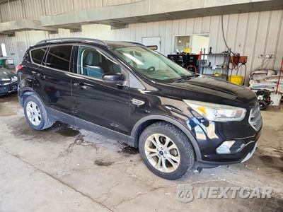 Czwarte zdjęcie samochodu z boku: 2017 FORD ESCAPE SE VIN:1FMCU0GD7HUB77879 - miniatura