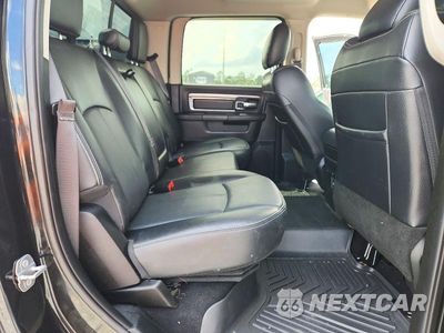 Zdjęcie 10 z 12 samochodu: 2018 RAM 3500 LARAMIE VIN:3C63RRJL3JG429332 - miniatura