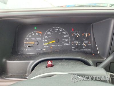 Zdjęcie 9 z 12 samochodu: 1996 CHEVROLET GMT-400 C1500 VIN:1GCEC19M0TE106190 - miniatura