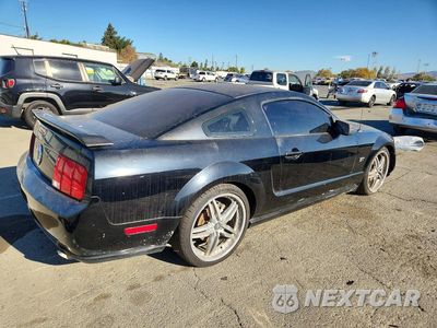 Trzecie zdjęcie samochodu z tyłu: 2006 FORD MUSTANG GT VIN:1ZVFT82H265230926 - miniatura