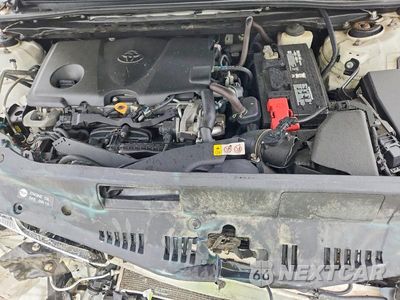 Zdjęcie 11 z 13 samochodu: 2018 TOYOTA CAMRY 4WD VIN:4T1B11HK4JU125977 - miniatura