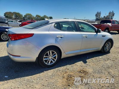 Trzecie zdjęcie samochodu z tyłu: 2012 KIA OPTIMA LX VIN:KNAGM4A78C5282284 - miniatura