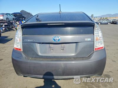Zdjęcie 6 z 13 samochodu: 2010 TOYOTA PRIUS III VIN:JTDKN3DU3A0090996 - miniatura