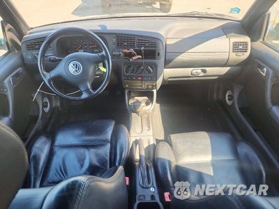 Zdjęcie 8 z 12 samochodu: 2001 VOLKSWAGEN CABRIO GLX VIN:3VWDC21V01M811002 - miniatura