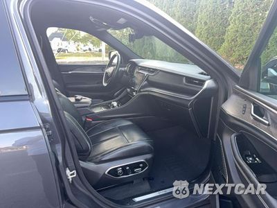 Piąte zdjęcie samochodu w środku: 2022 JEEP GRAND CHEROKEE OVERLAND VIN:1C4RJHDG6N8621729 - miniatura