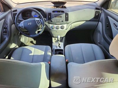 Zdjęcie 8 z 12 samochodu: 2009 HYUNDAI ELANTRA SE VIN:KMHDU46D19U606058 - miniatura