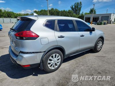 Trzecie zdjęcie samochodu z tyłu: 2017 NISSAN ROGUE S VIN:JN8AT2MT0HW132099 - miniatura