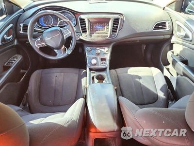 Zdjęcie 8 z 12 samochodu: 2015 CHRYSLER 200 LIMITED VIN:1C3CCCAB5FN700893 - miniatura