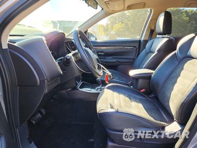 Zdjęcie 7 z 13 samochodu: 2019 MITSUBISHI OUTLANDER SE VIN:JA4AZ3A39KZ044947 - miniatura