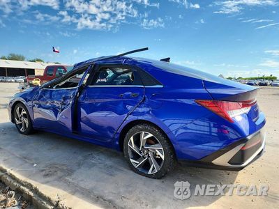 Drugie zdjęcie samochodu z przodu: 2025 HYUNDAI ELANTRA LIMITED VIN:KMHLN4DJ8SU133105 - miniatura