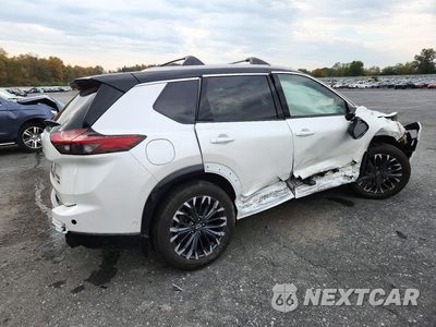 Trzecie zdjęcie samochodu z tyłu: 2026 NISSAN ROGUE PLATINUM VIN:JN8BT3DD1TW300831 - miniatura