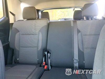 Zdjęcie 10 z 13 samochodu: 2020 CHEVROLET TRAVERSE LS VIN:1GNERFKW3LJ294225 - miniatura