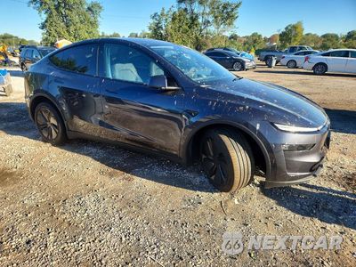 Czwarte zdjęcie samochodu z boku: 2026 TESLA MODEL Y VIN:7SAYGDEE5TA438500 - miniatura
