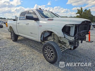 Czwarte zdjęcie samochodu z boku: 2019 RAM 2500 LONGHORN VIN:3C6UR5GJ1KG685375 - miniatura