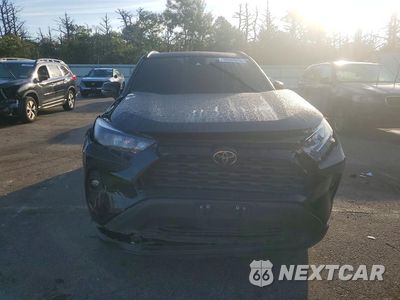 Piąte zdjęcie samochodu w środku: 2021 TOYOTA RAV4 XLE VIN:2T3P1RFV6MC180588 - miniatura