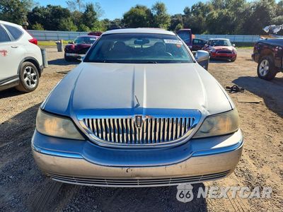 Piąte zdjęcie samochodu w środku: 2004 LINCOLN TOWN CAR EXECUTIVE VIN:1LNHM81W14Y644733 - miniatura