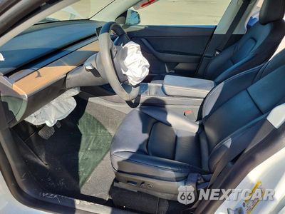 Zdjęcie 7 z 13 samochodu: 2022 TESLA MODEL Y VIN:7SAYGDEE5NF378465 - miniatura