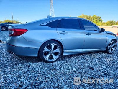 Trzecie zdjęcie samochodu z tyłu: 2018 HONDA ACCORD TOURING VIN:1HGCV2F98JA025015 - miniatura
