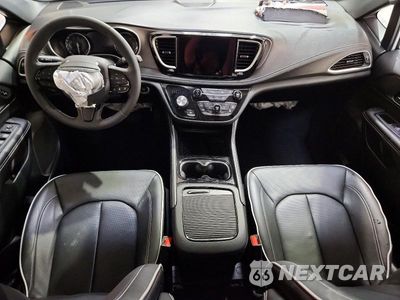 Zdjęcie 8 z 13 samochodu: 2027 CHRYSLER PACIFICA LIMITED VIN:2C4RC1GG6VR561064 - miniatura
