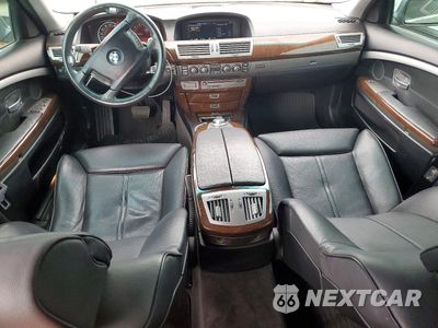 Zdjęcie 8 z 12 samochodu: 2006 BMW 750 LI VIN:WBAHN83576DT32798 - miniatura