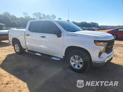 Czwarte zdjęcie samochodu z boku: 2022 CHEVROLET SILVERADO C1500 VIN:1GCPAAEK0NZ590375 - miniatura