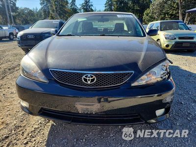 Piąte zdjęcie samochodu w środku: 2005 TOYOTA CAMRY SE V6 VIN:JTDBA30K150025554 - miniatura