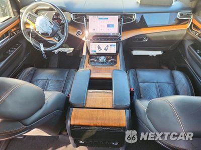 Zdjęcie 8 z 14 samochodu: 2024 JEEP GRAND WAGONEER L SERIES III VIN:1C4SJSGP5RS182283 - miniatura