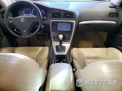 Zdjęcie 8 z 12 samochodu: 2006 VOLVO V70 R VIN:YV1SJ527662534527 - miniatura