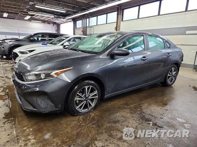 2024 KIA FORTE LXS 3KPF24AD1RE774176 - główne zdjęcie licytacji z USA - miniatura