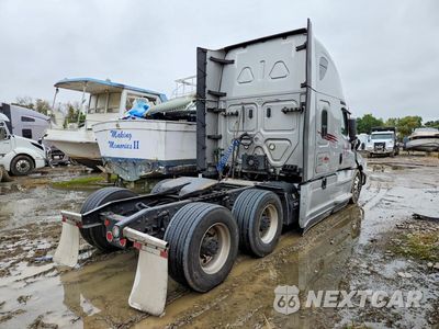 Trzecie zdjęcie samochodu z tyłu: 2021 FREIGHTLINER CASCADIA 126 SEMI TRUCK VIN:3AKJHHDR5MSMC0354 - miniatura