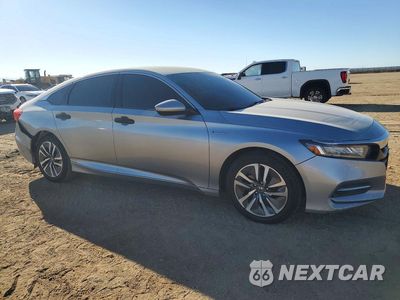 Czwarte zdjęcie samochodu z boku: 2018 HONDA ACCORD HYBRID VIN:1HGCV3F10JA016843 - miniatura