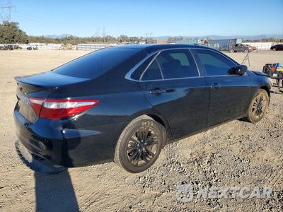Trzecie zdjęcie samochodu z tyłu: 2017 TOYOTA CAMRY SE VIN:4T1BF1FK4HU397198 - miniatura