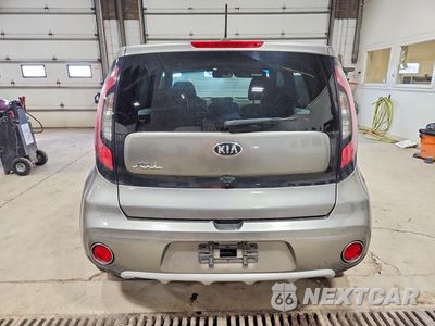 Zdjęcie 6 z 12 samochodu: 2017 KIA SOUL + VIN:KNDJP3A52H7410135 - miniatura