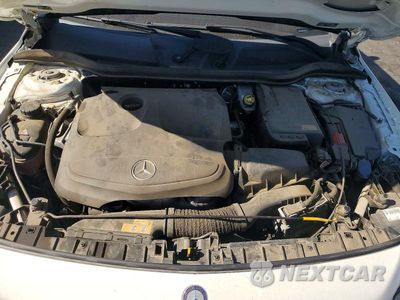 Zdjęcie 11 z 13 samochodu: 2015 MERCEDES-BENZ GLA 250 VIN:WDCTG4EB7FJ164515 - miniatura