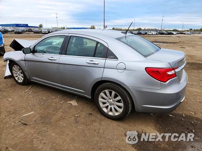 Drugie zdjęcie samochodu z przodu: 2013 CHRYSLER 200 LIMITED VIN:1C3CCBCG6DN743994 - miniatura