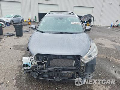 Piąte zdjęcie samochodu w środku: 2020 NISSAN KICKS SV VIN:3N1CP5CV6LL505631 - miniatura