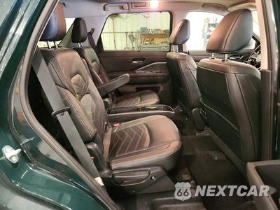 Zdjęcie 11 z 13 samochodu: 2022 NISSAN PATHFINDER PLATINUM VIN:5N1DR3DK7NC228017 - miniatura
