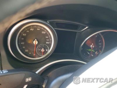 Zdjęcie 9 z 12 samochodu: 2018 MERCEDES-BENZ CLA 250 VIN:WDDSJ4EB7JN649781 - miniatura