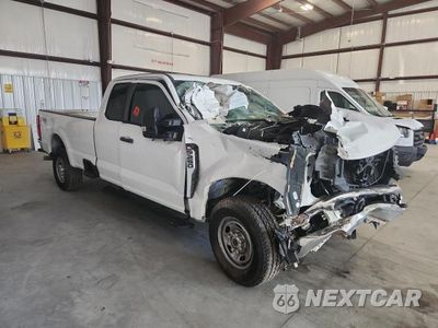 Czwarte zdjęcie samochodu z boku: 2023 FORD F250 SUPER DUTY VIN:1FT7X2BAXPED39924 - miniatura