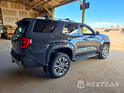 Trzecie zdjęcie samochodu z tyłu: 2026 TOYOTA 4RUNNER LIMITED VIN:JTEVA5BR2T5086183 - miniatura