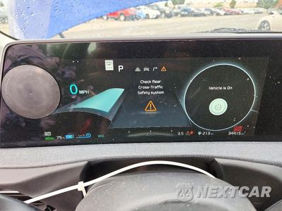 Zdjęcie 9 z 13 samochodu: 2023 KIA EV6 WIND VIN:KNDC34LAXP5606211 - miniatura