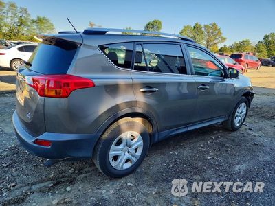Trzecie zdjęcie samochodu z tyłu: 2015 TOYOTA RAV4 LE VIN:JTMBFREV7FD162953 - miniatura