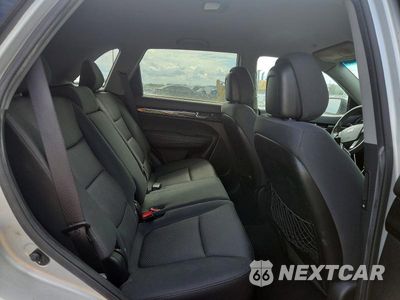 Zdjęcie 10 z 12 samochodu: 2013 KIA SORENTO LX VIN:5XYKT3A19DG348307 - miniatura