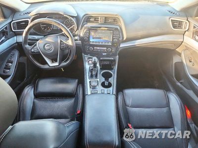 Zdjęcie 8 z 12 samochodu: 2017 NISSAN MAXIMA 3.5 SV VIN:1N4AA6AP6HC386987 - miniatura