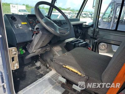 Zdjęcie 8 z 13 samochodu: 2020 FREIGHTLINER MT45G DELIVERY TRUCK VIN:4UZAC2EA5LCMK0196 - miniatura
