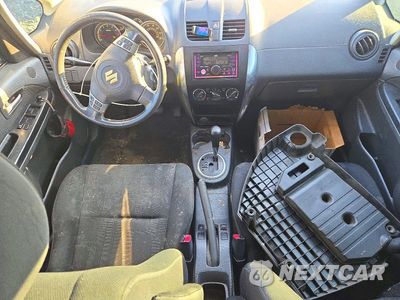 Zdjęcie 8 z 13 samochodu: 2011 SUZUKI SX4 VIN:JS2YB5A33B6302150 - miniatura
