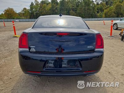 Zdjęcie 6 z 12 samochodu: 2017 CHRYSLER 300 S VIN:2C3CCAGG4HH647851 - miniatura