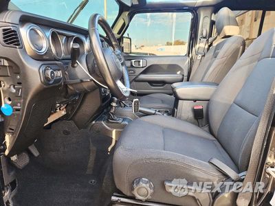 Zdjęcie 7 z 14 samochodu: 2019 JEEP WRANGLER UNLIMITED SAHARA VIN:1C4HJXEN6KW624656 - miniatura