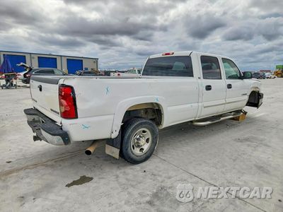 Trzecie zdjęcie samochodu z tyłu: 2003 CHEVROLET SILVERADO C2500 HEAVY DUTY VIN:1GCHC23U03F181722 - miniatura