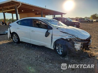 Czwarte zdjęcie samochodu z boku: 2017 HYUNDAI ELANTRA SE VIN:5NPD74LF9HH153916 - miniatura